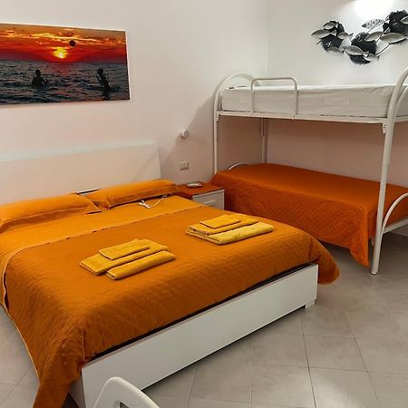 La Terrazza Sul Mare Leilighet Santa Maria al Bagno Eksteriør bilde